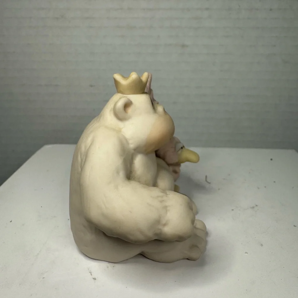 Precious Moments Figure 1989 TO MY FAVORITE FAN Samuel J. Butcher 521043 Enesco